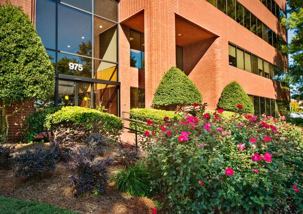 975 Johnson Ferry Road, Atlanta, GA 30342